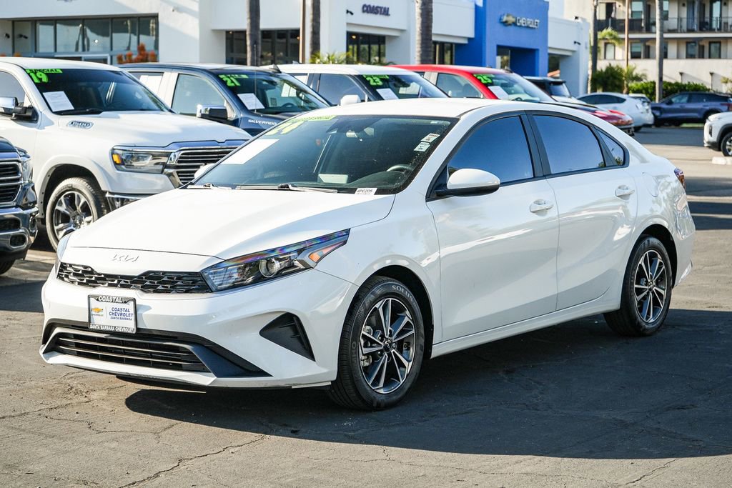 Used 2024 Kia Forte LXS FWD image 3