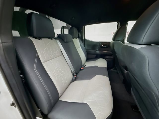 Used 2022 Toyota Tacoma TRD Off-Road image 25