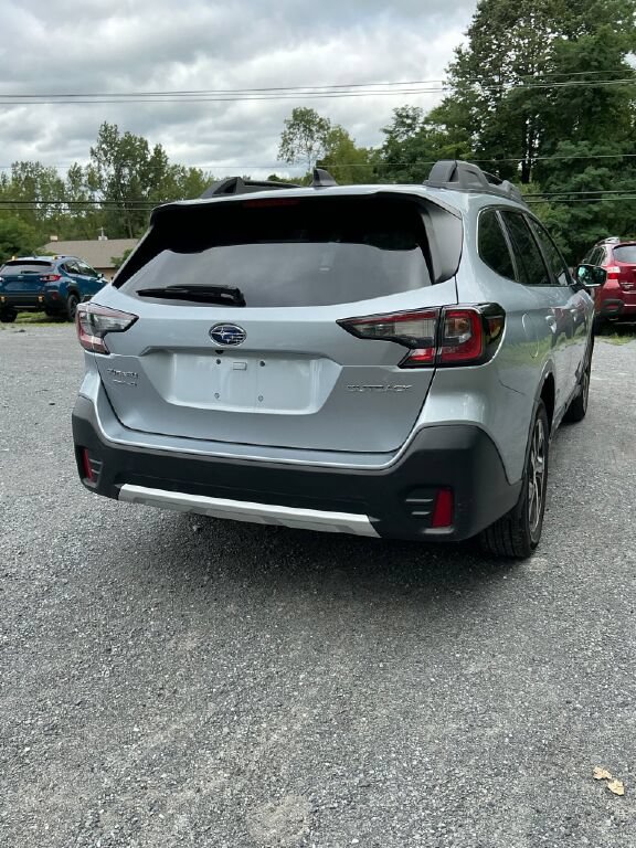 Used 2020 Subaru Outback Limited AWD/4WD image 5