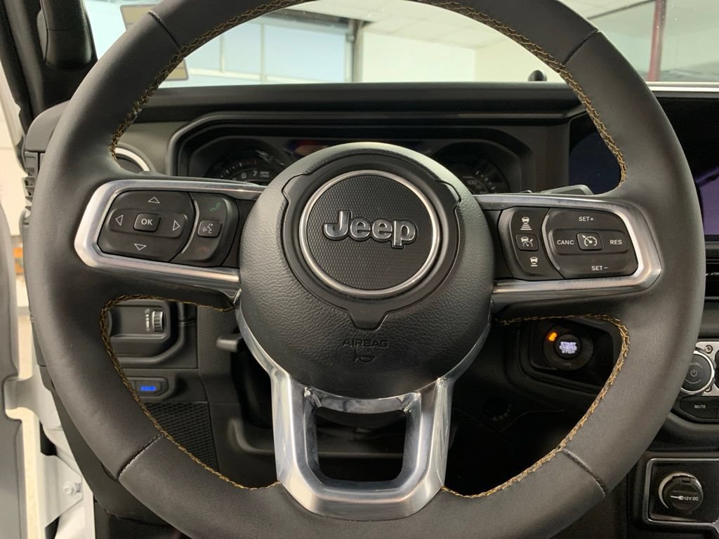Certified 2024 Jeep Wrangler High Altitude AWD/4WD image 19