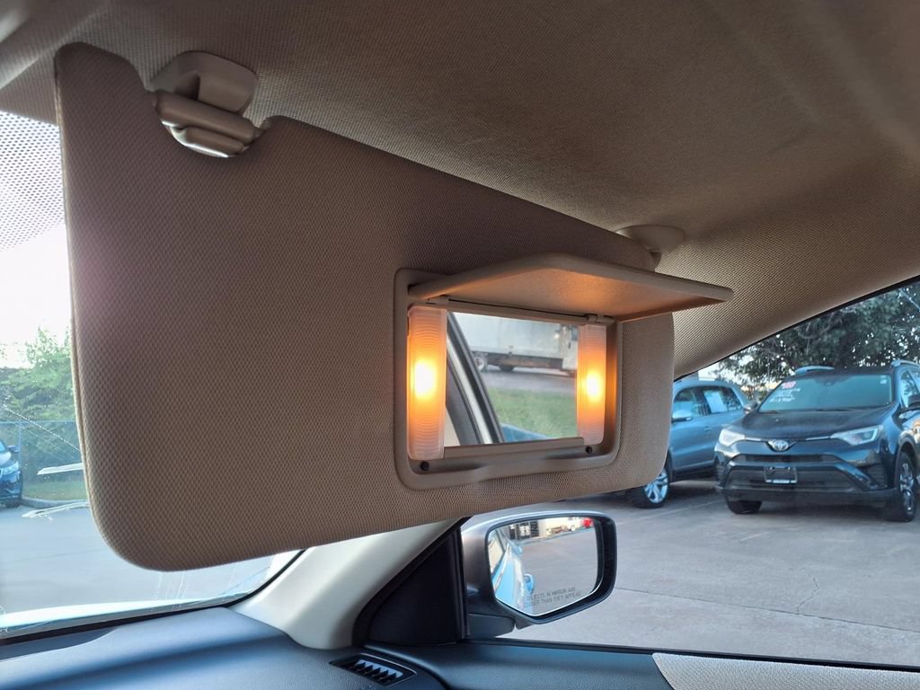 Used 2013 Honda Accord LX image 27
