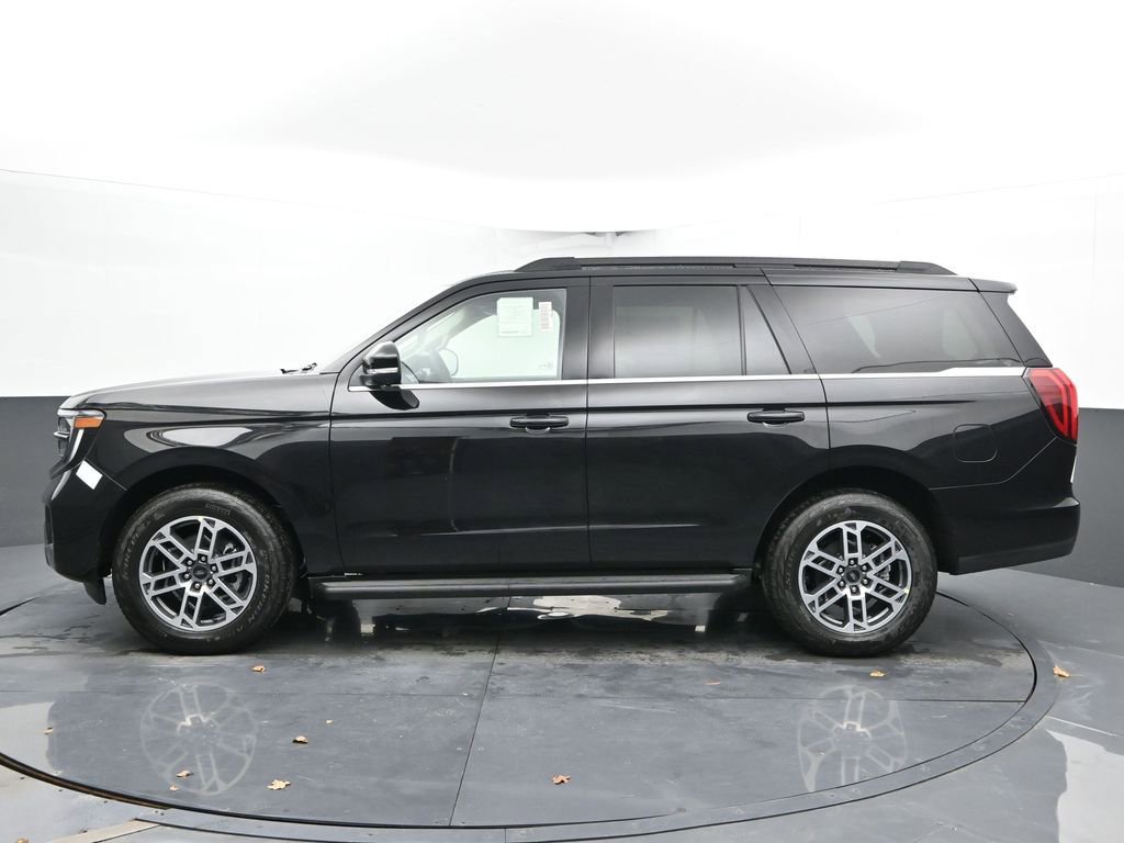 New 2026 Ford Expedition Active image 7