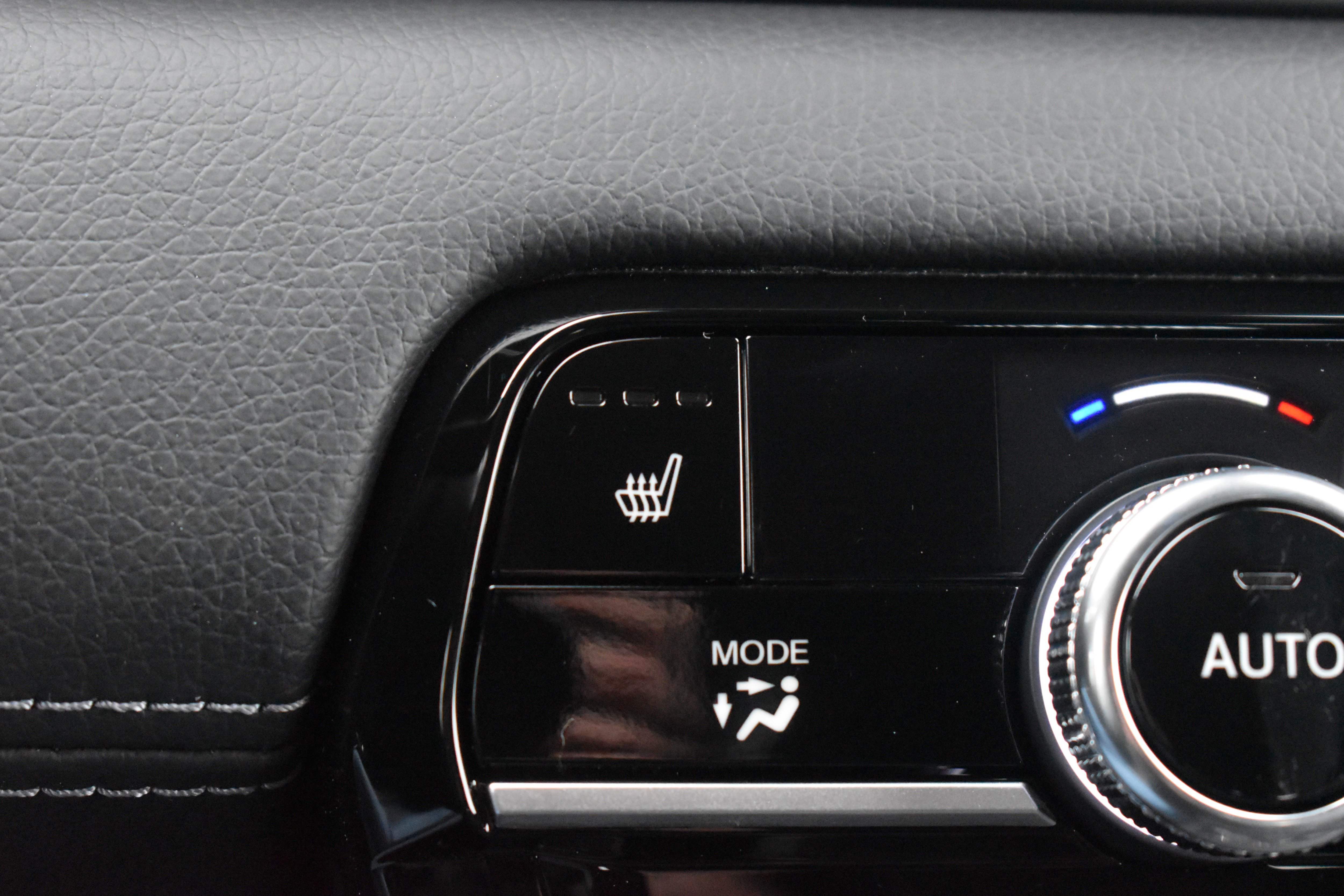 New 2025 Honda Pilot Touring image 32