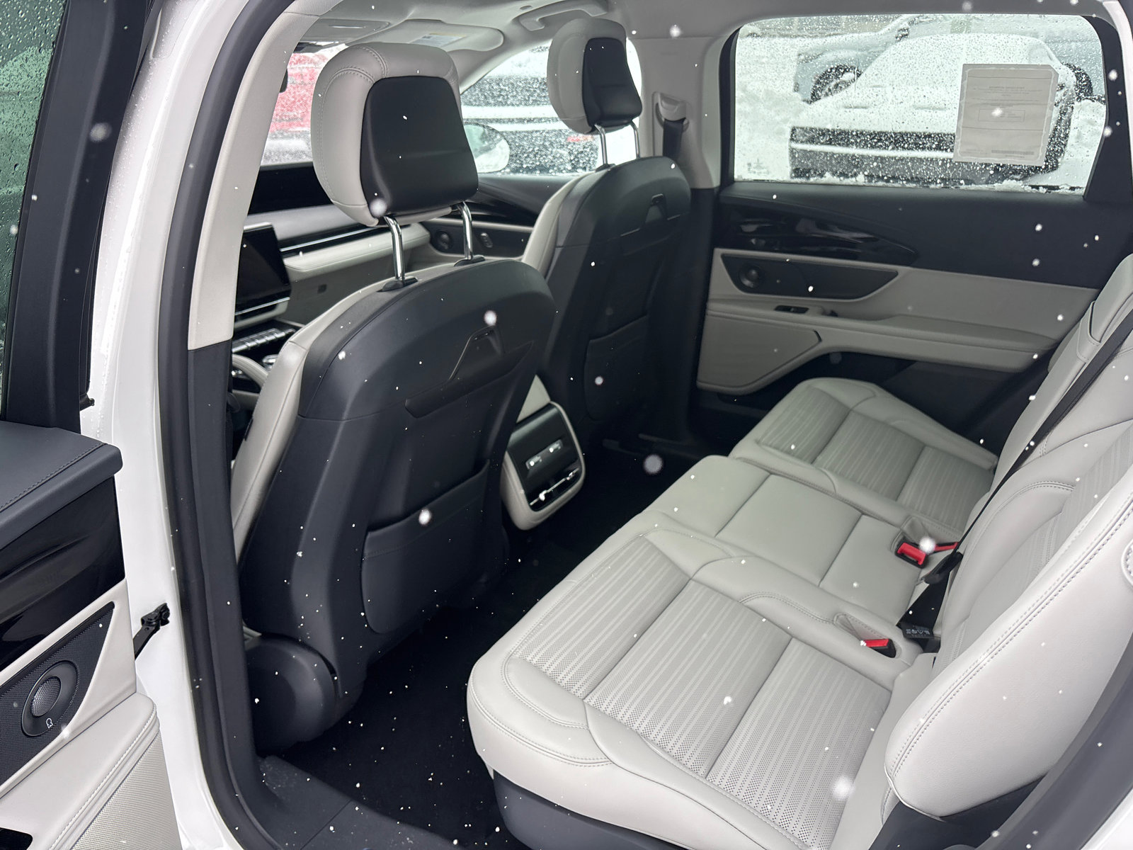 New 2026 Lincoln Nautilus Reserve AWD/4WD image 28