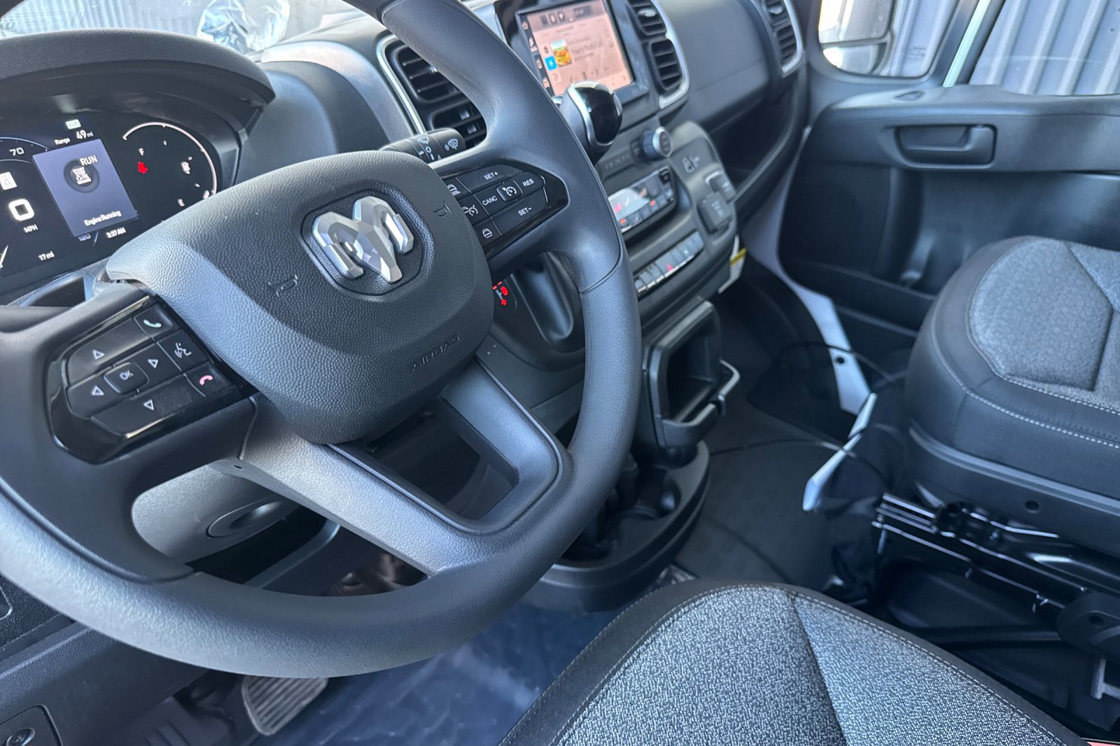 New 2026 RAM ProMaster 1500 w/ Quick Order Package 22G SLT image 9