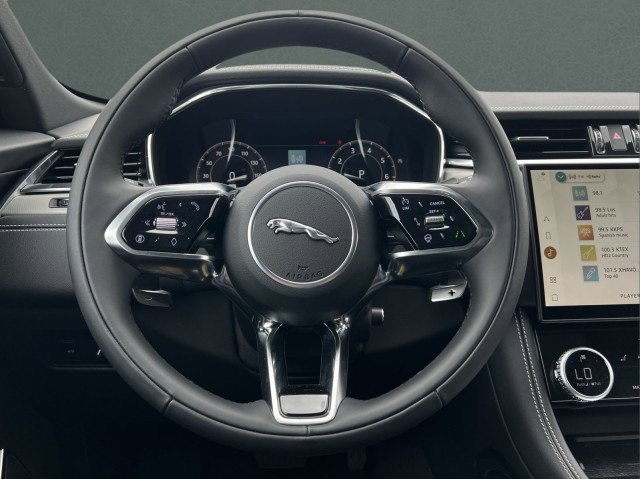 New 2026 Jaguar F-PACE R-Dynamic S image 35