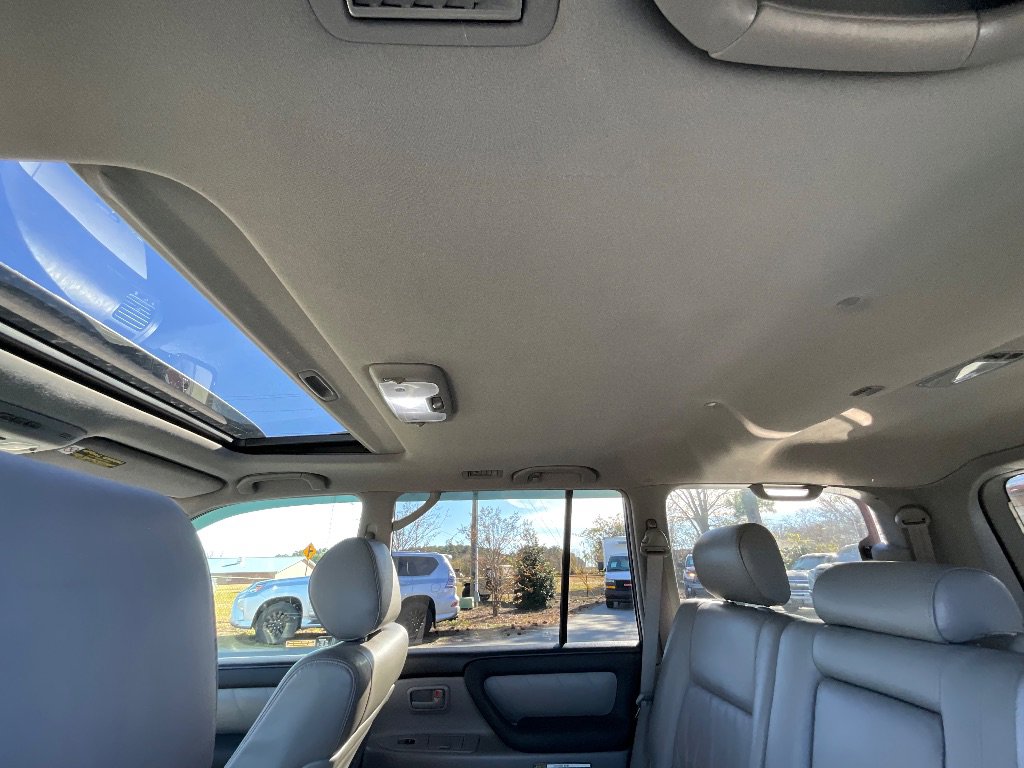 Used 2006 Toyota Land Cruiser image 32