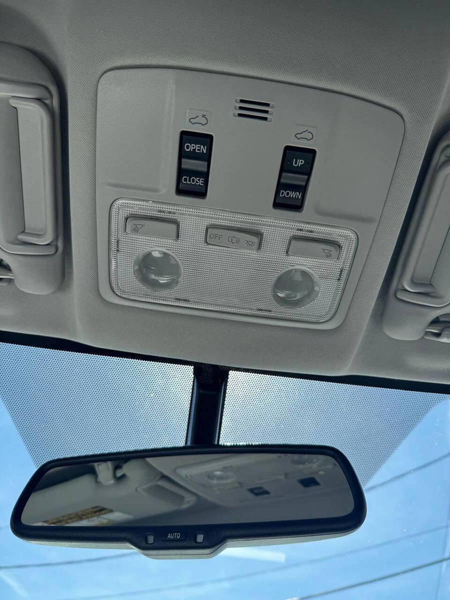 Used 2015 Toyota RAV4 Limited image 27