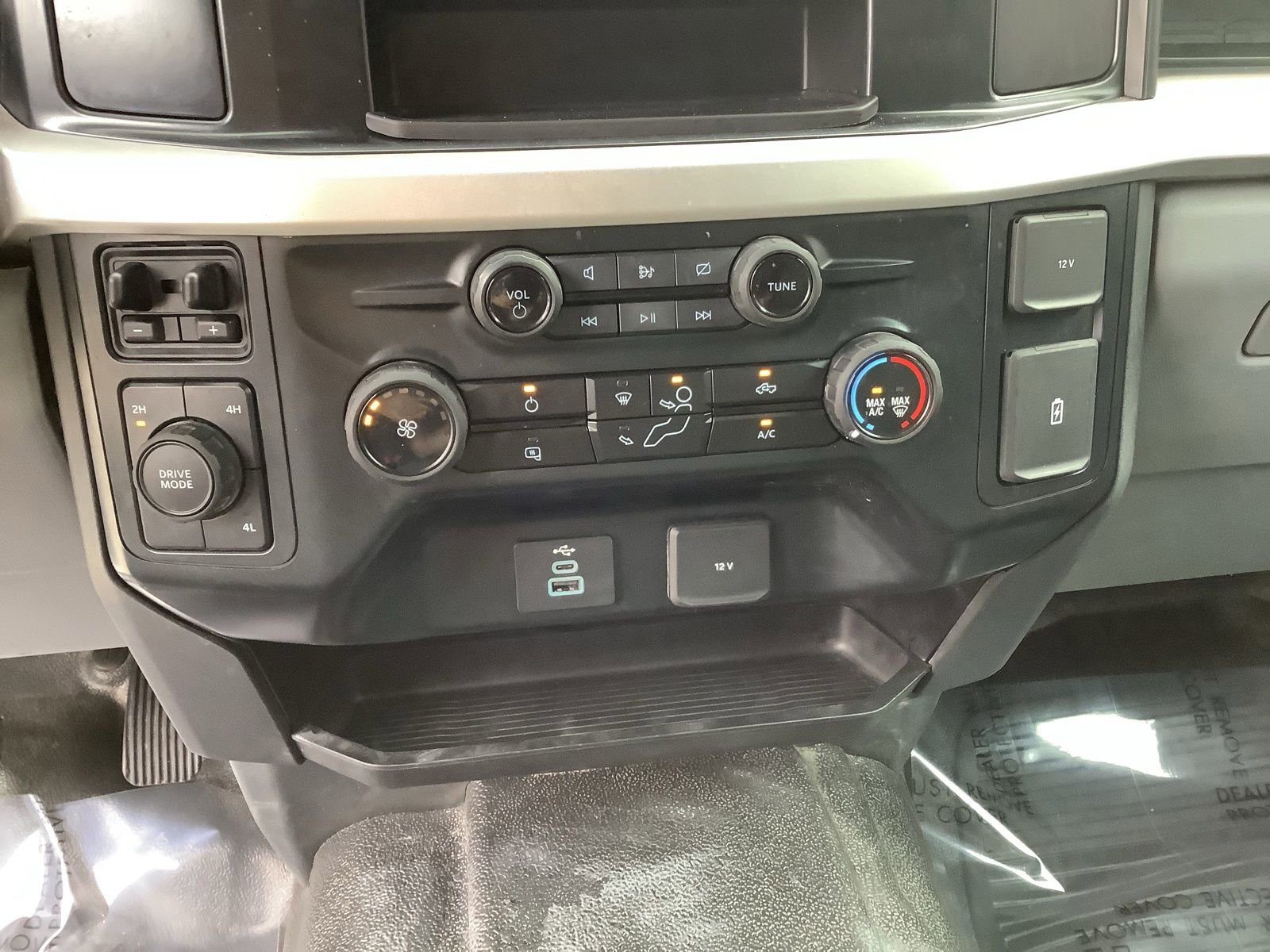 Used 2023 Ford F250 XL w/ XL Chrome Package image 18