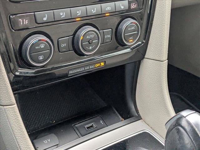 Used 2021 Volkswagen Passat 2.0T SE w/ Luggage Net & Mats Package image 14