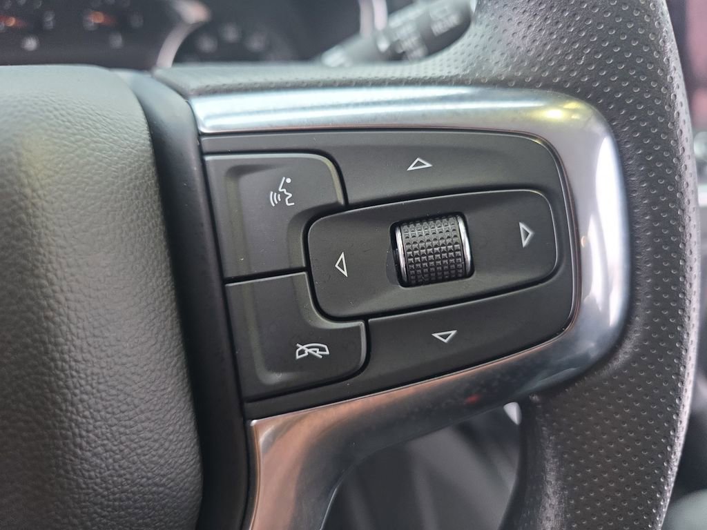 Used 2023 Chevrolet Blazer LT w/ Driver Confidence Package image 18