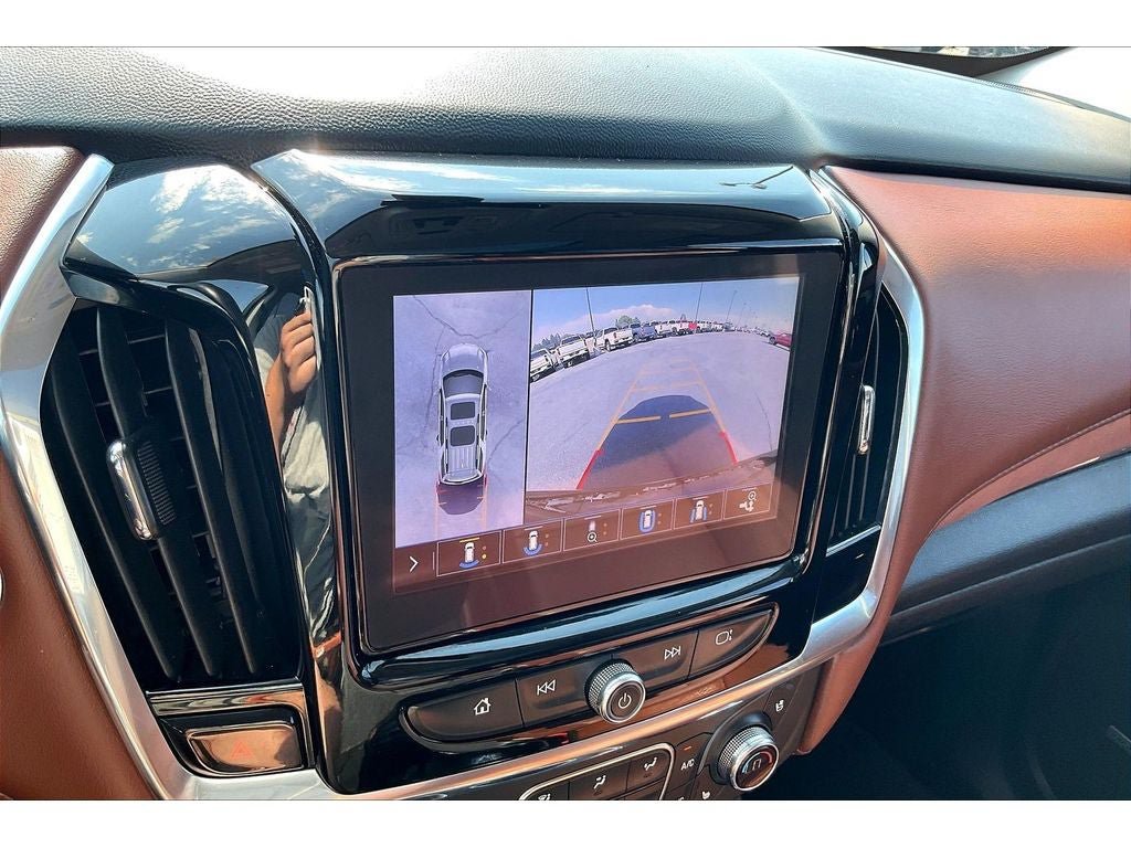 Used 2021 Chevrolet Traverse High Country AWD/4WD image 23