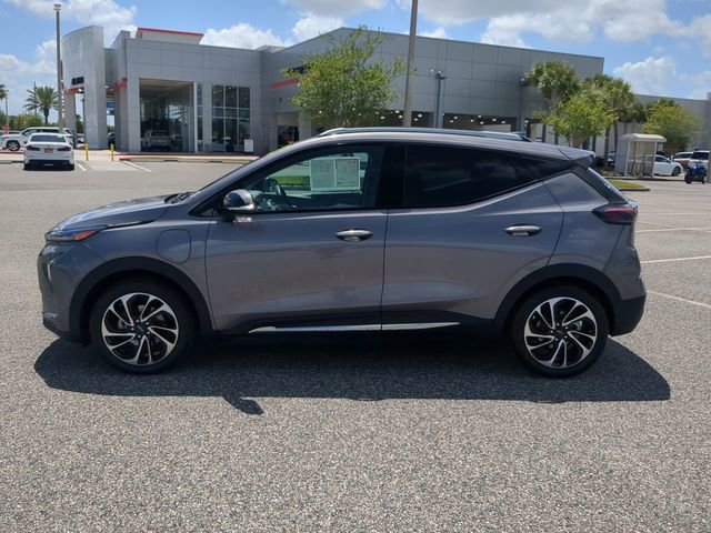 Used 2023 Chevrolet Bolt EUV Premier w/ Sun & Sound Package image 7