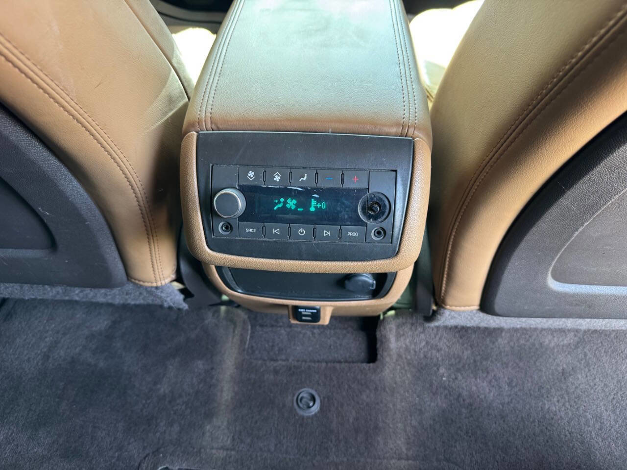 Used 2015 Buick Enclave Premium w/ Experience Buick Package FWD image 48