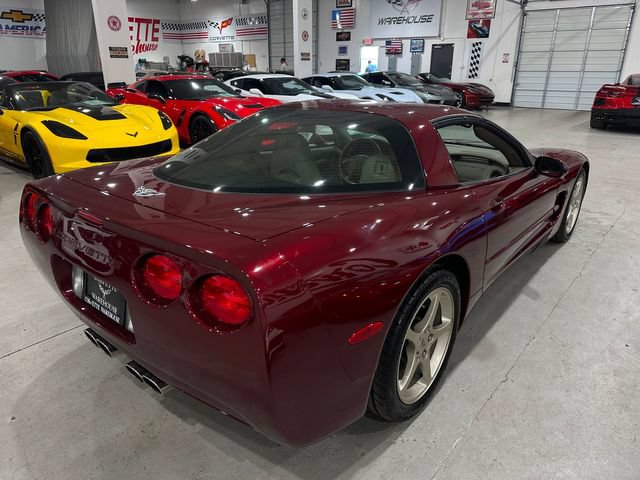 Used 2003 Chevrolet Corvette Coupe w/ Preferred Equipment Group RWD image 23