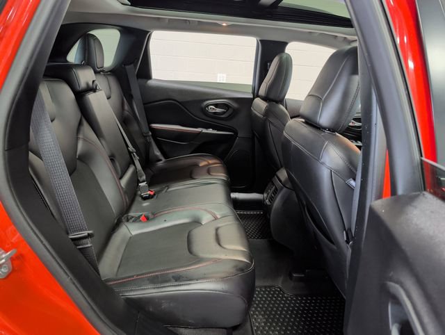 Used 2021 Jeep Cherokee Trailhawk w/ Sun, Sound & Nav Group image 34