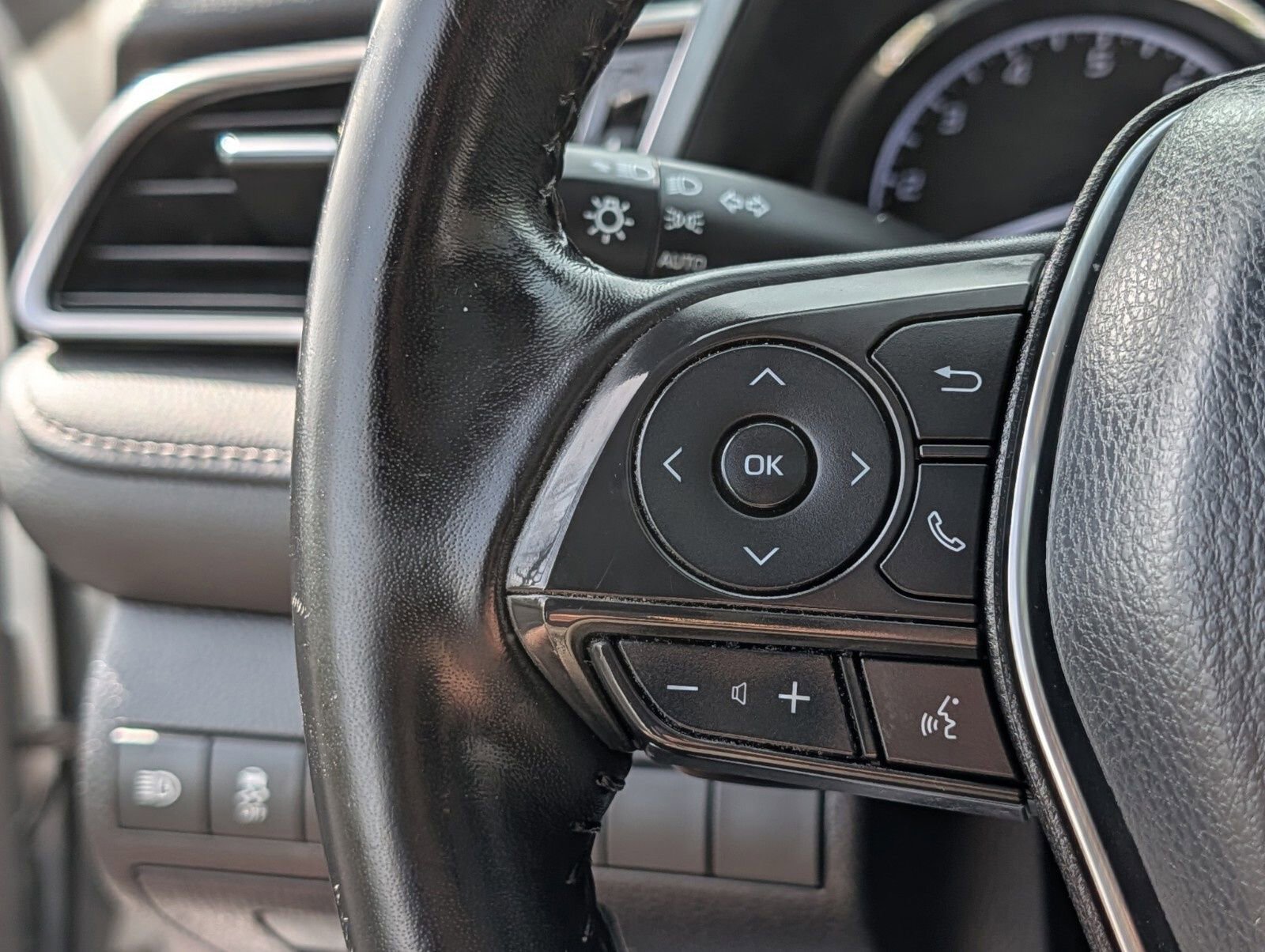 Used 2019 Toyota Camry SE image 28