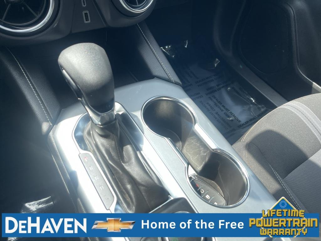 Used 2025 Chevrolet Blazer LT AWD/4WD image 16