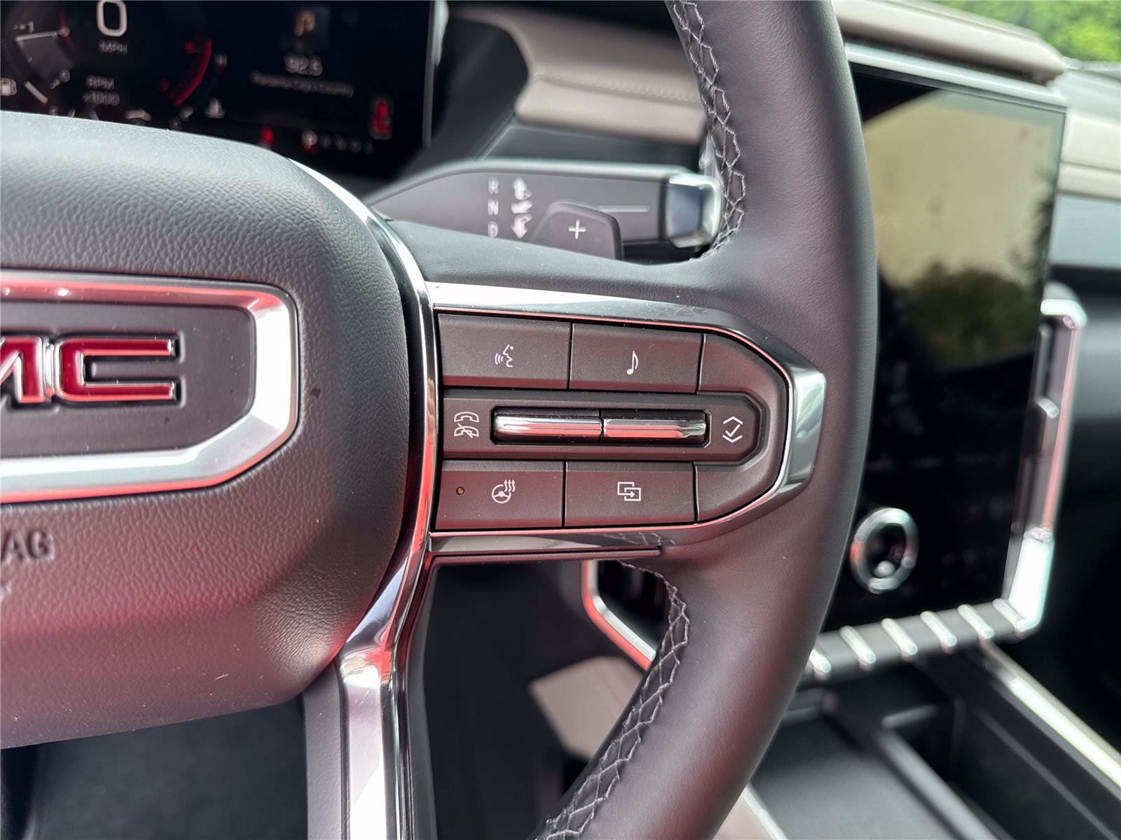 New 2026 GMC Acadia Elevation w/ Elevation Premium Package FWD image 27