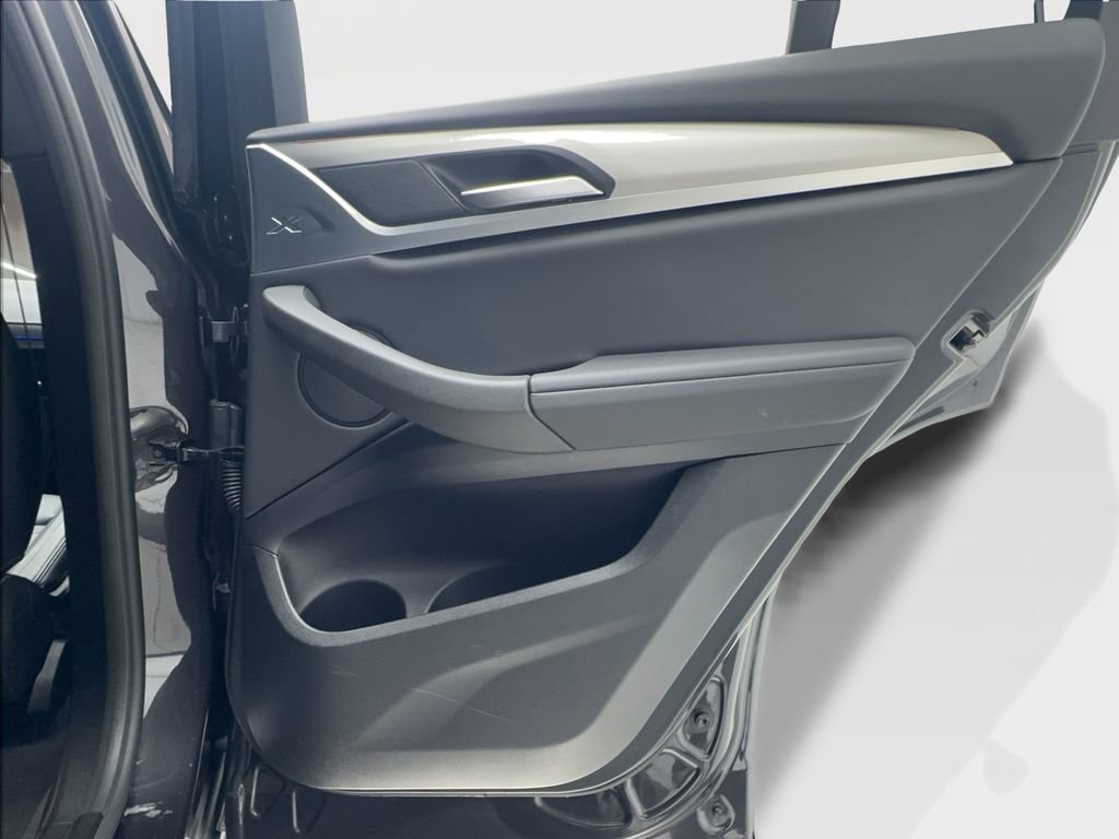 Used 2025 BMW X4 xDrive30i image 41