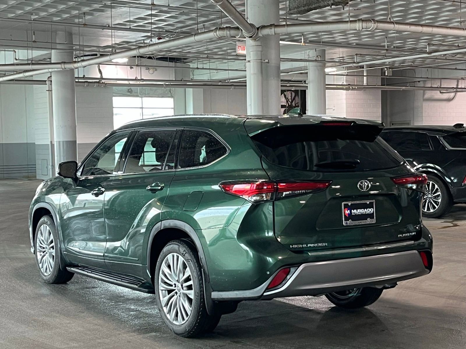 Used 2023 Toyota Highlander Platinum image 8