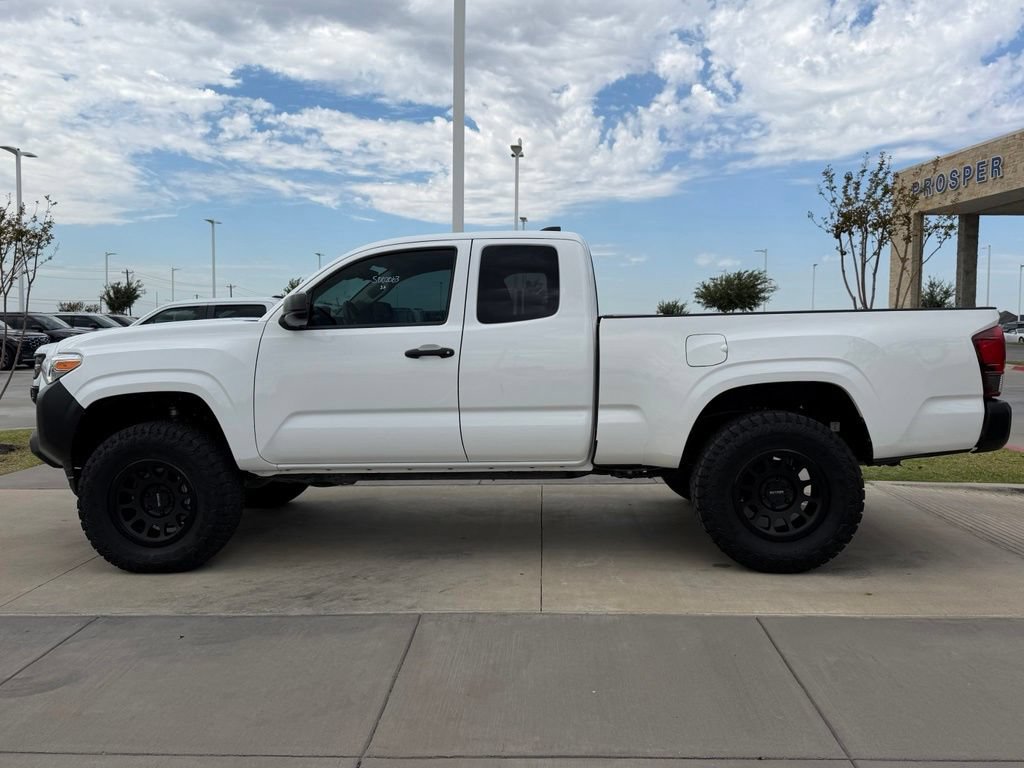 Used 2022 Toyota Tacoma SR RWD image 8