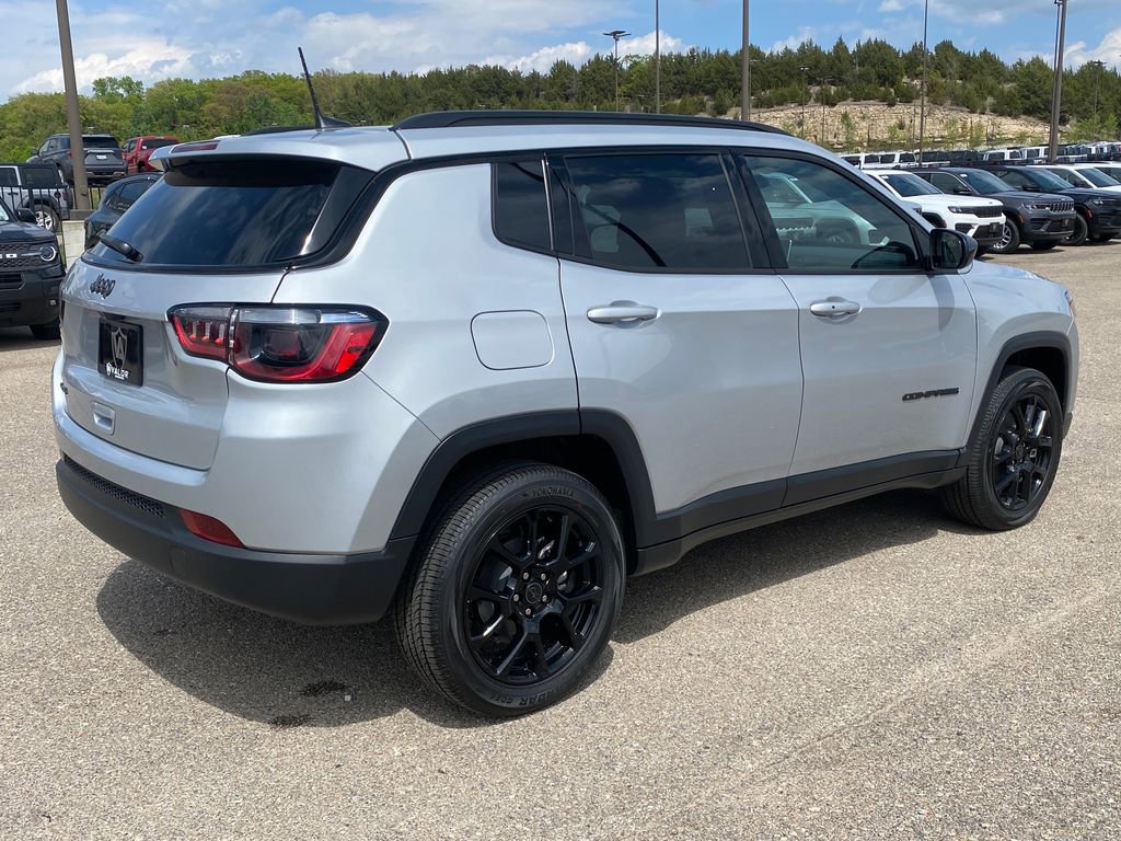 New 2026 Jeep Compass Latitude AWD/4WD image 6