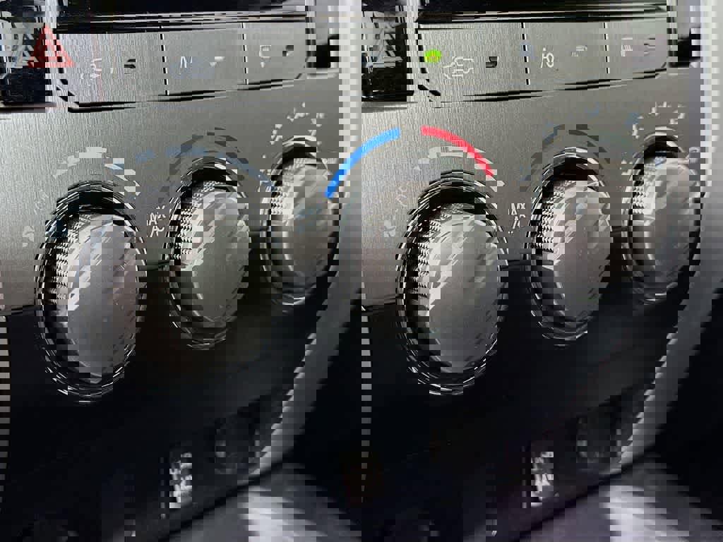 Used 2019 Toyota Tundra SR5 image 17