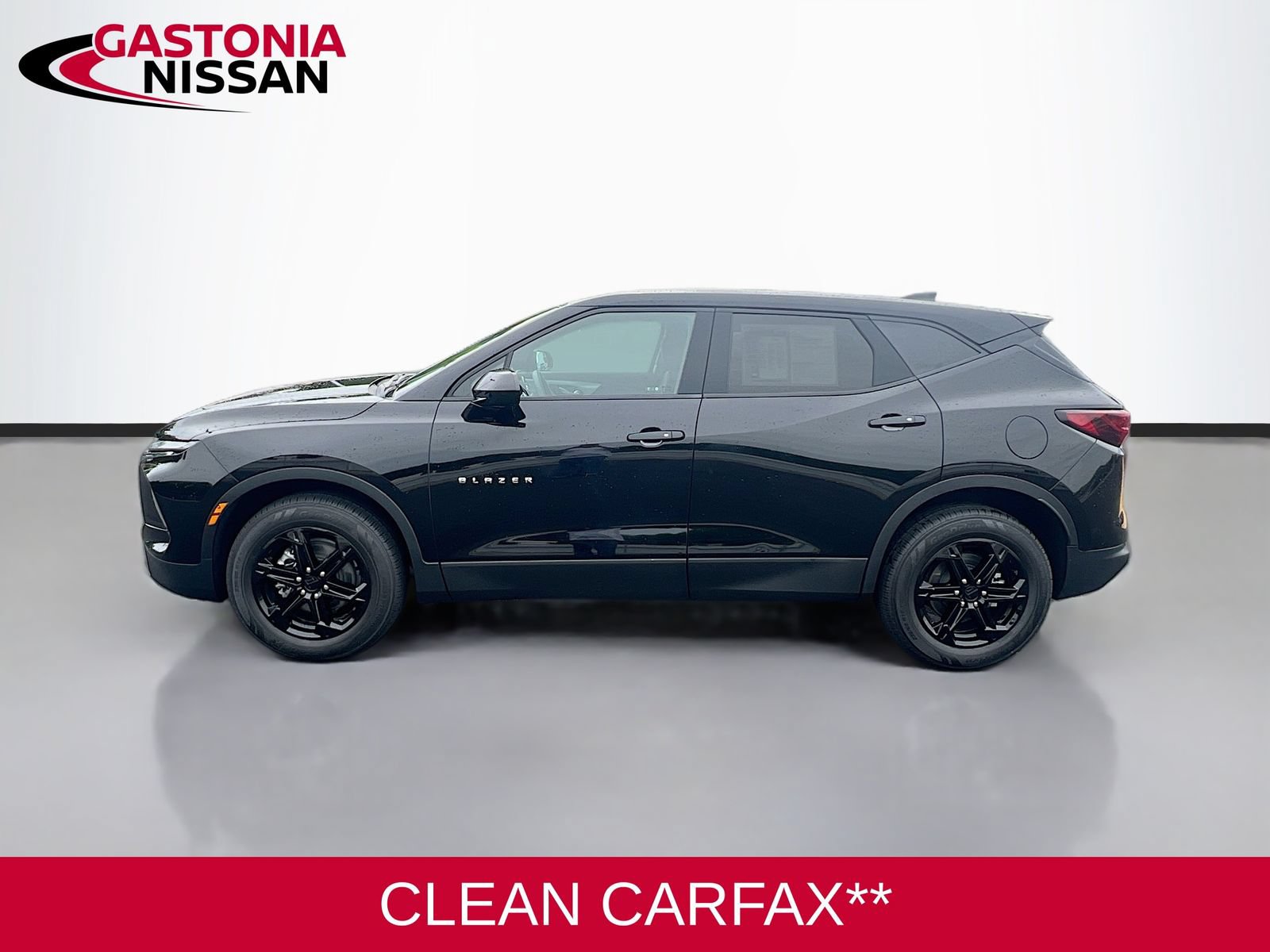 Used 2025 Chevrolet Blazer LT AWD/4WD image 5