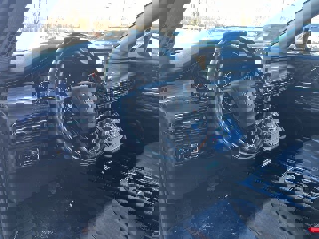 Used 2022 Lincoln Corsair AWD w/ Premium Package image 25