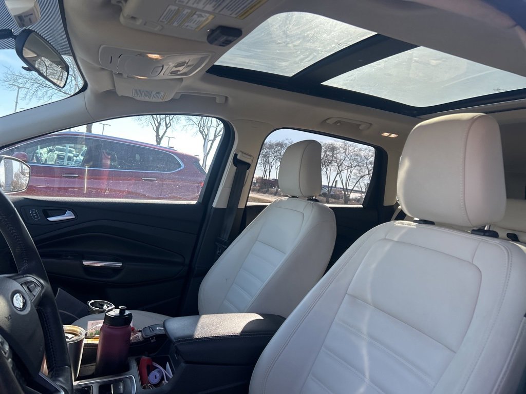 Used 2018 Ford Escape SEL w/ SEL Sport Appearance Package image 3