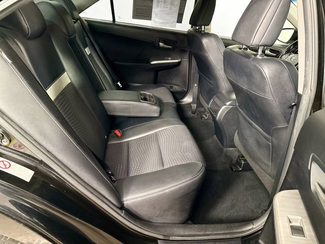 Used 2012 Toyota Camry SE image 32