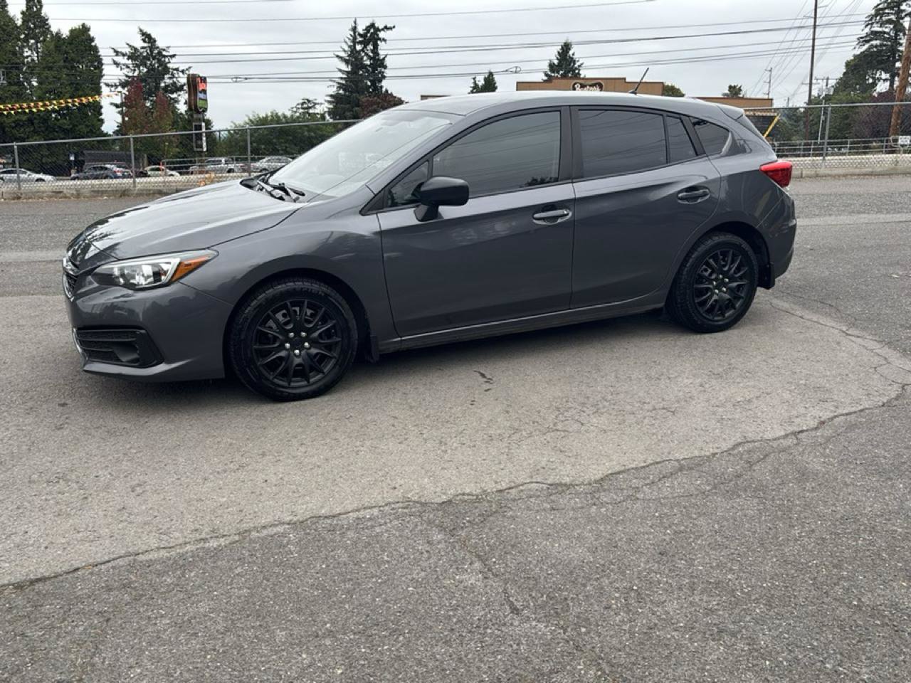 Used 2020 Subaru Impreza 2.0i Hatchback w/ Eyesight AWD/4WD image 5