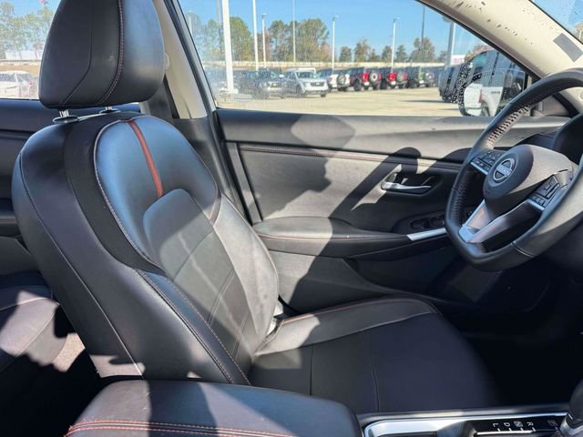 Used 2024 Nissan Sentra SR w/ SR Premium Package image 12