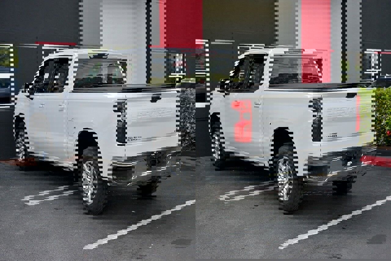 Used 2020 Chevrolet Silverado 1500 LT image 4