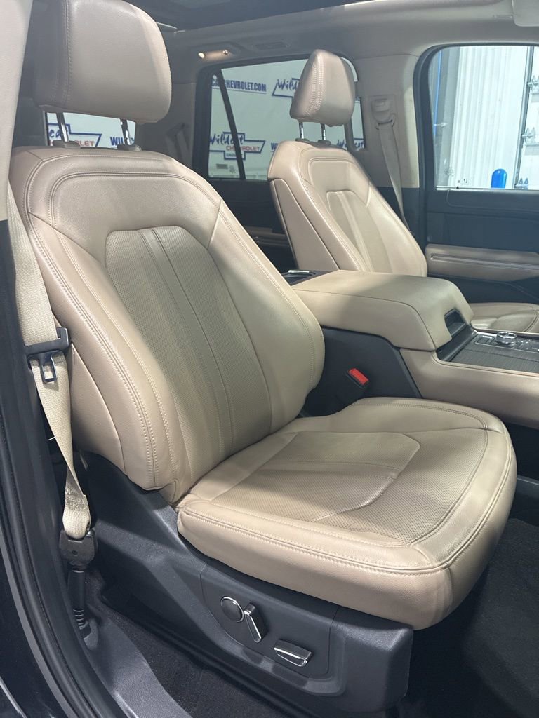 Used 2023 Ford Expedition Limited AWD/4WD image 46