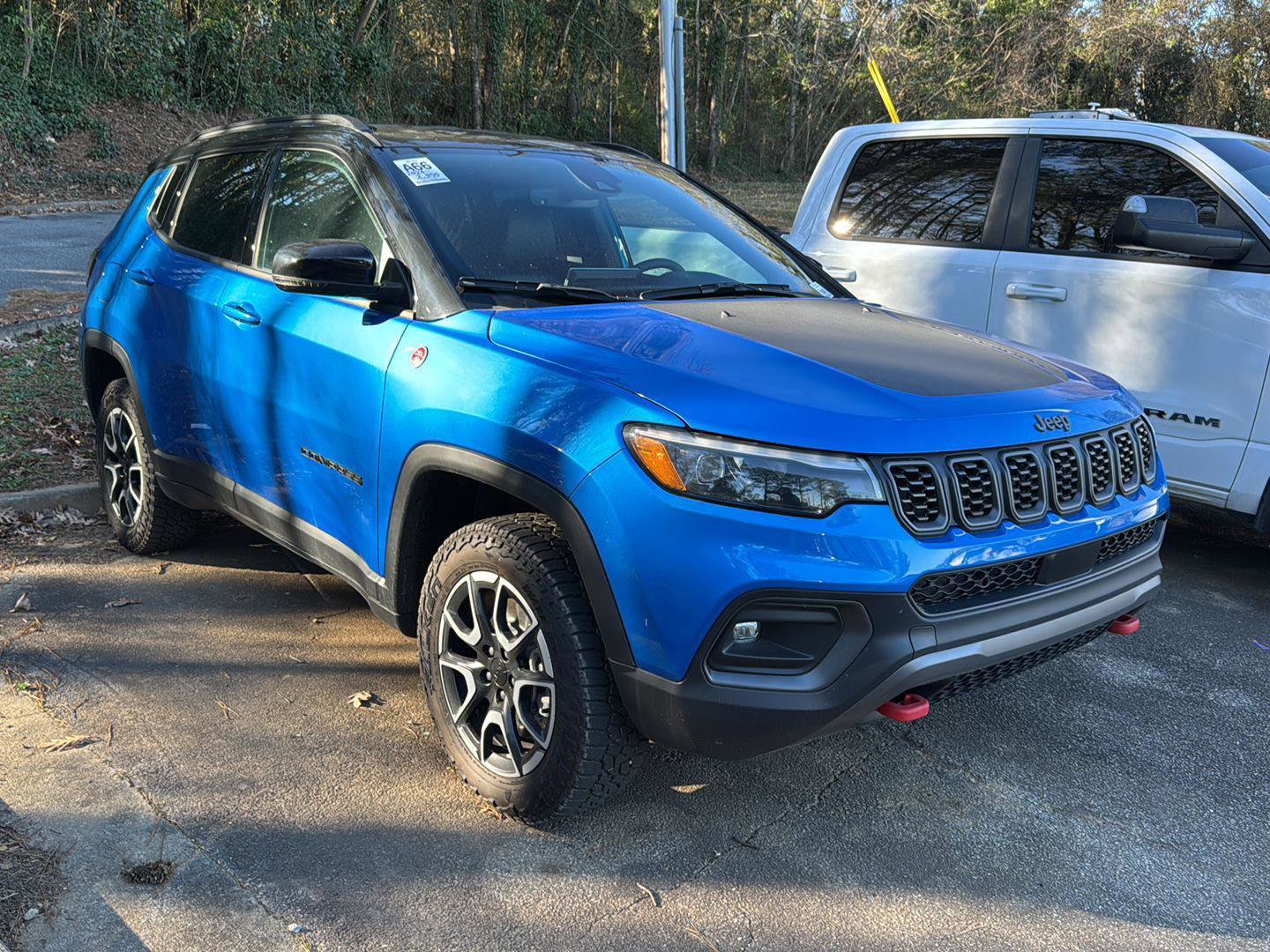 Used 2024 Jeep Compass Trailhawk w/ Trailhawk Elite Group image 5