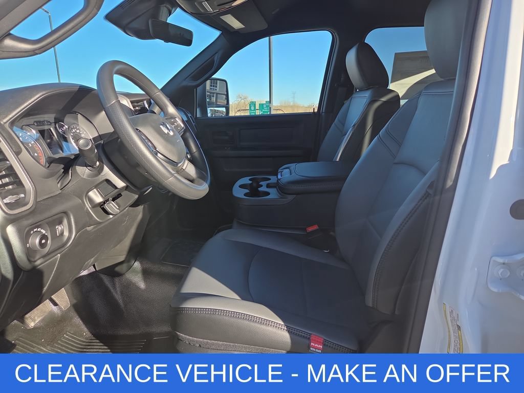 New 2026 RAM 4500 Tradesman AWD/4WD image 24