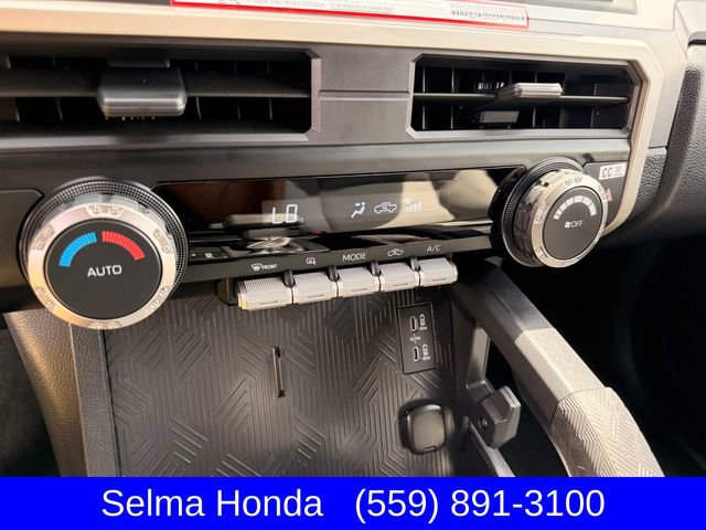 Used 2025 Toyota Tacoma TRD Sport image 19