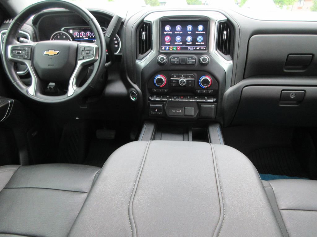 Used 2023 Chevrolet Silverado 3500 LTZ AWD/4WD image 21