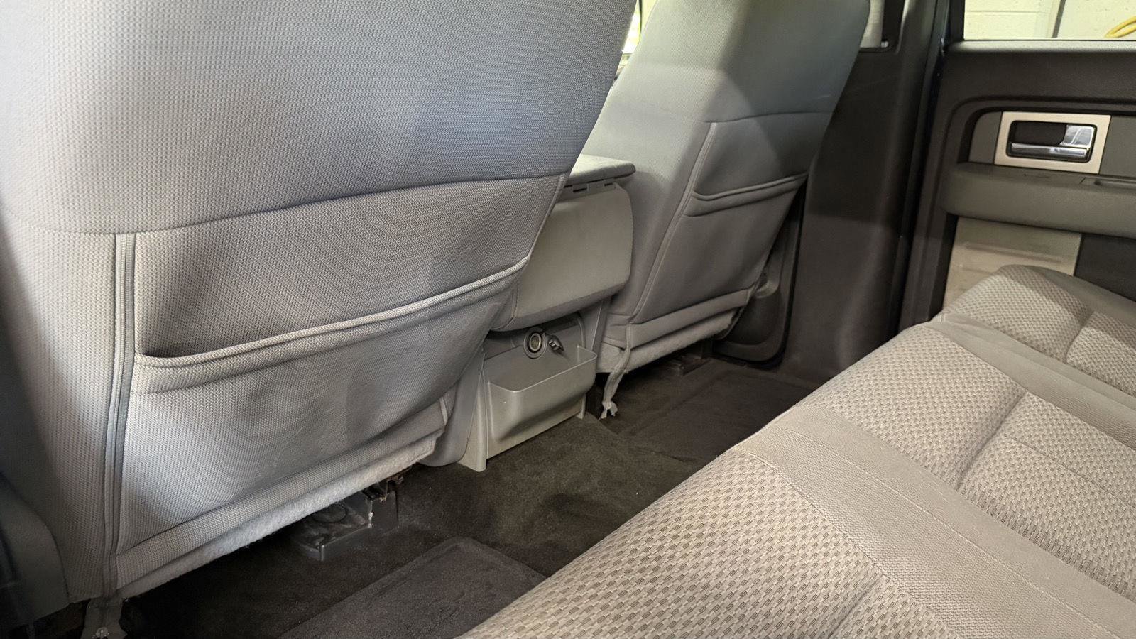 Used 2011 Ford F150 XLT w/ XLT Chrome Pkg image 17