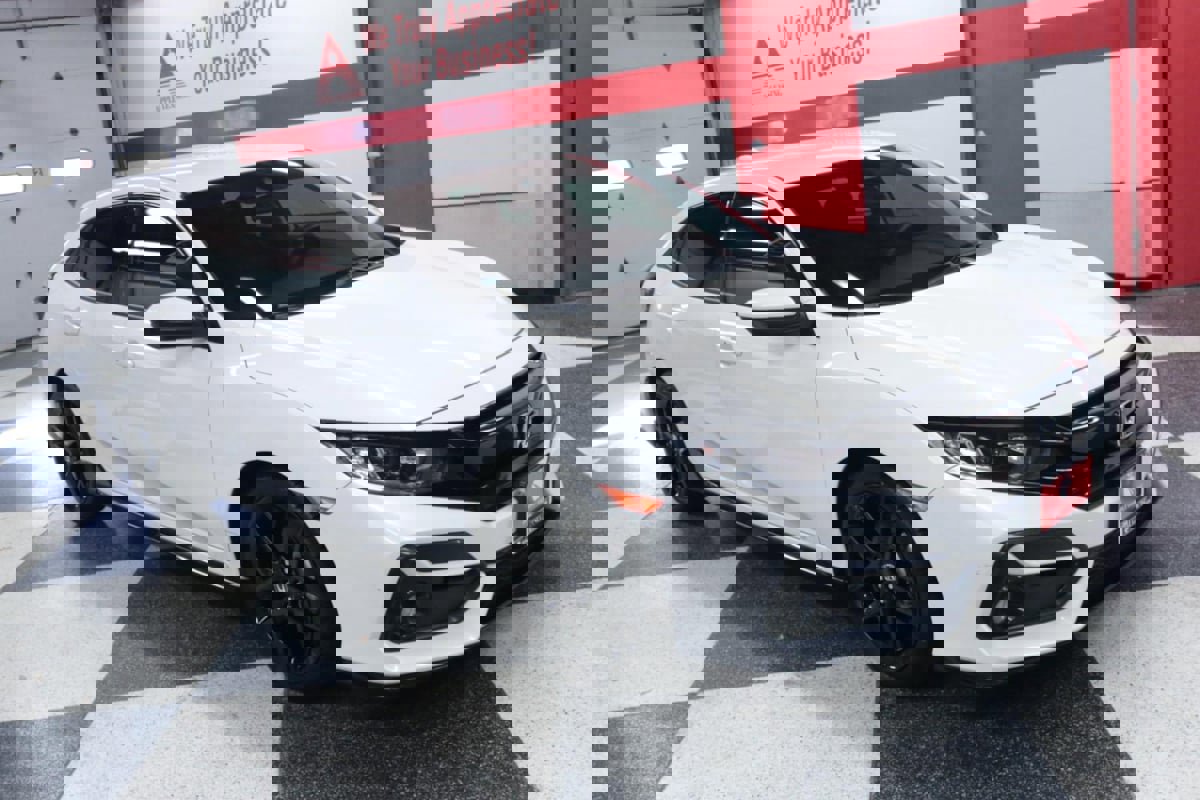 Used 2021 Honda Civic Sport image 3