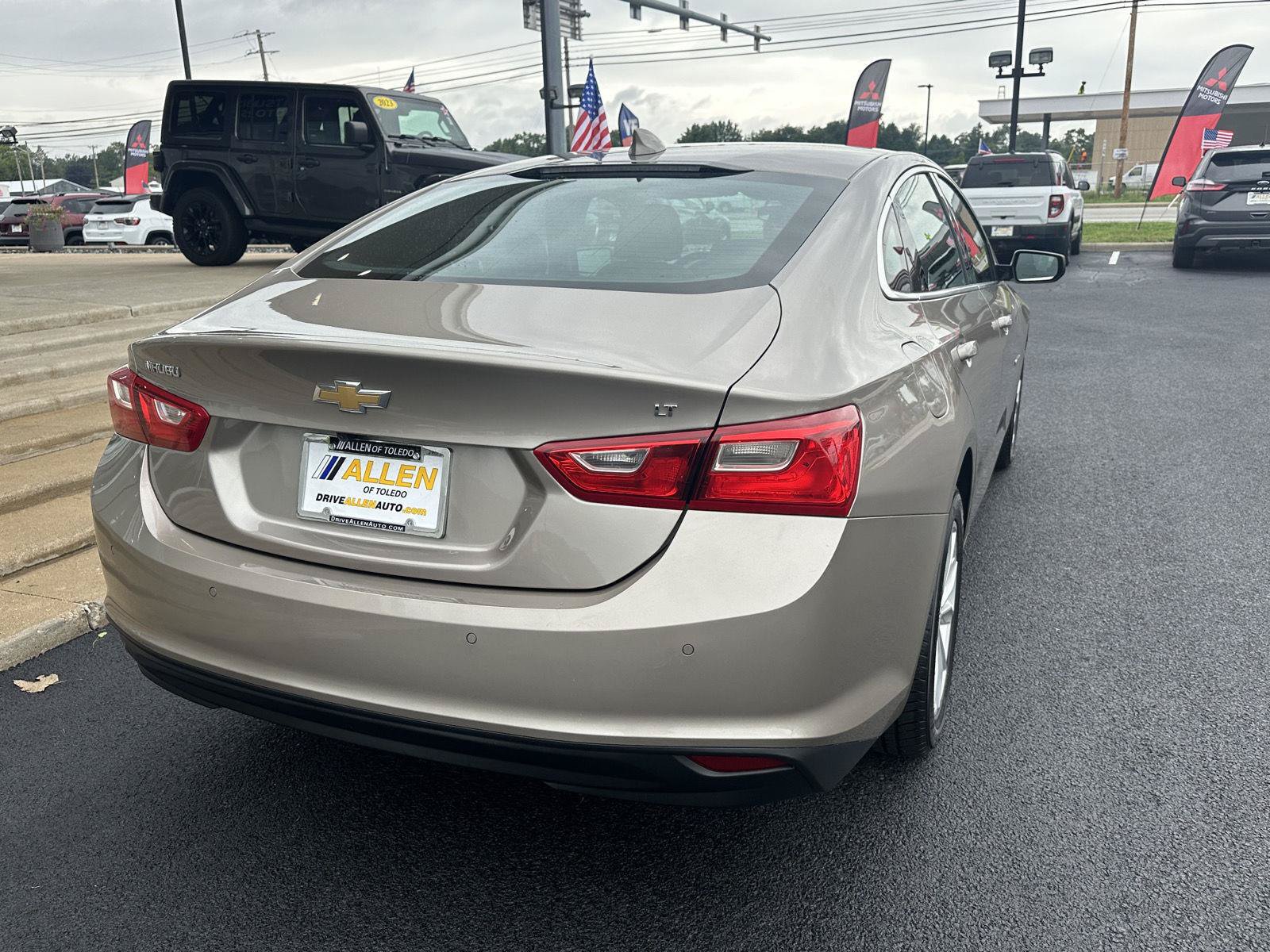 Used 2025 Chevrolet Malibu LT FWD image 10