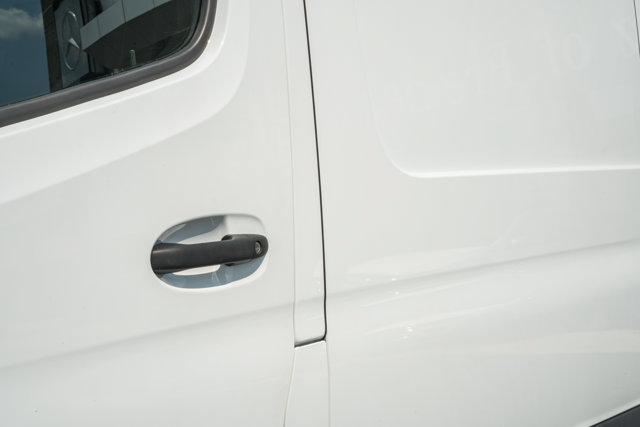 Used 2024 Mercedes-Benz Sprinter 2500 image 14