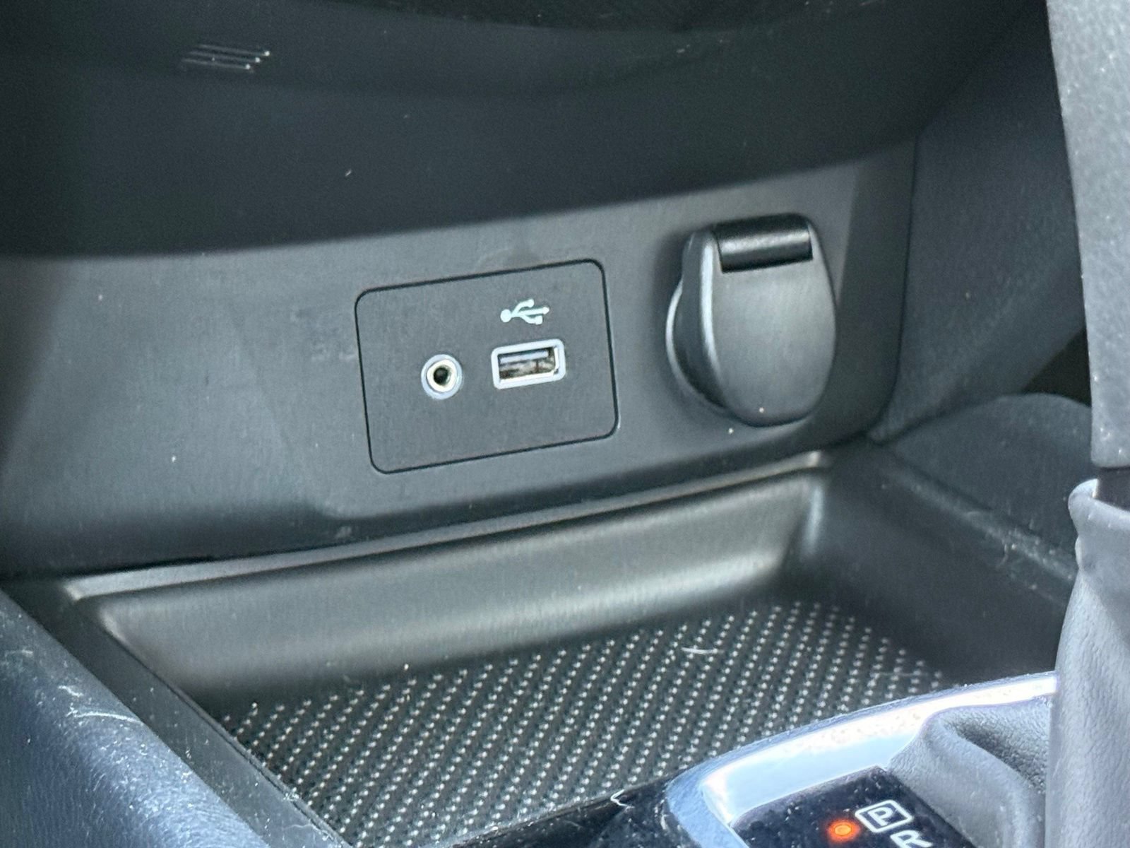 Used 2020 Nissan Rogue S AWD/4WD image 22