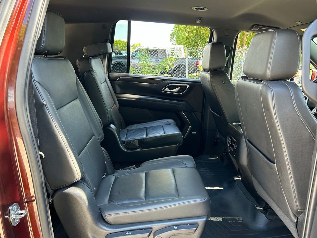 Used 2022 Chevrolet Suburban LT w/ Max Trailering Package image 39
