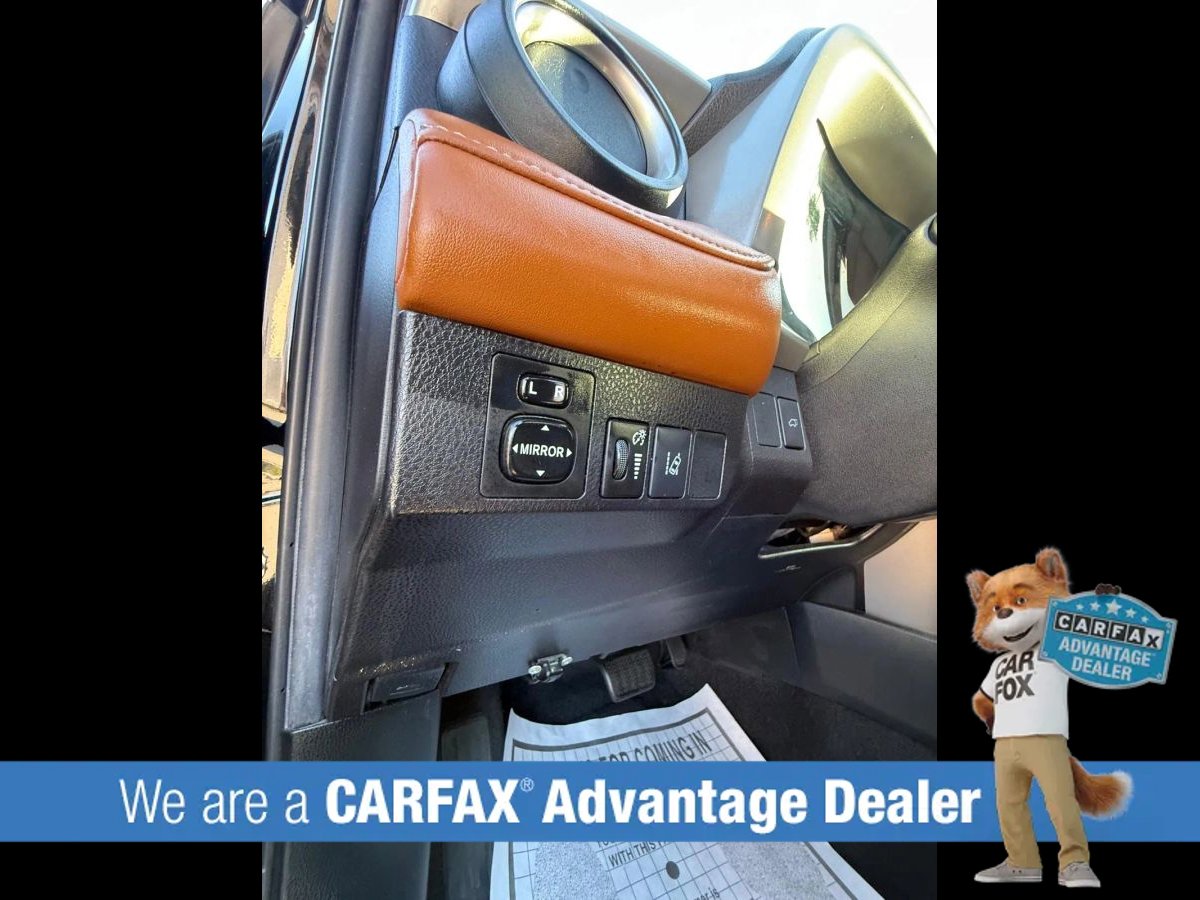 Used 2018 Toyota RAV4 Limited FWD image 49