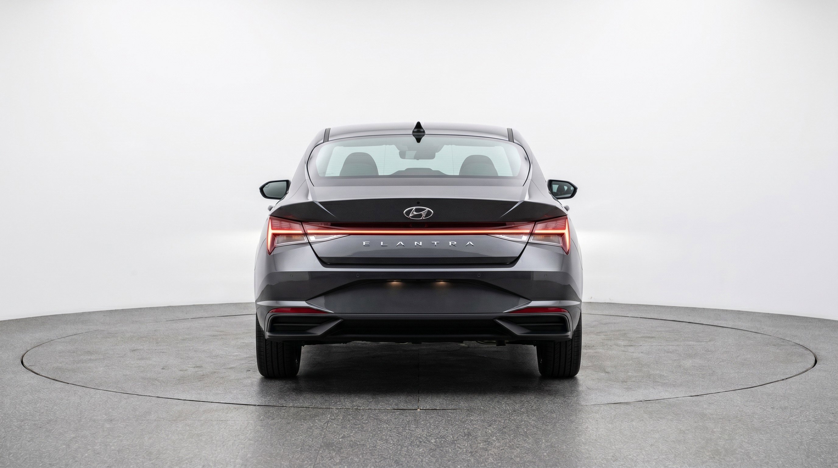 Used 2025 Hyundai Elantra SEL FWD image 7