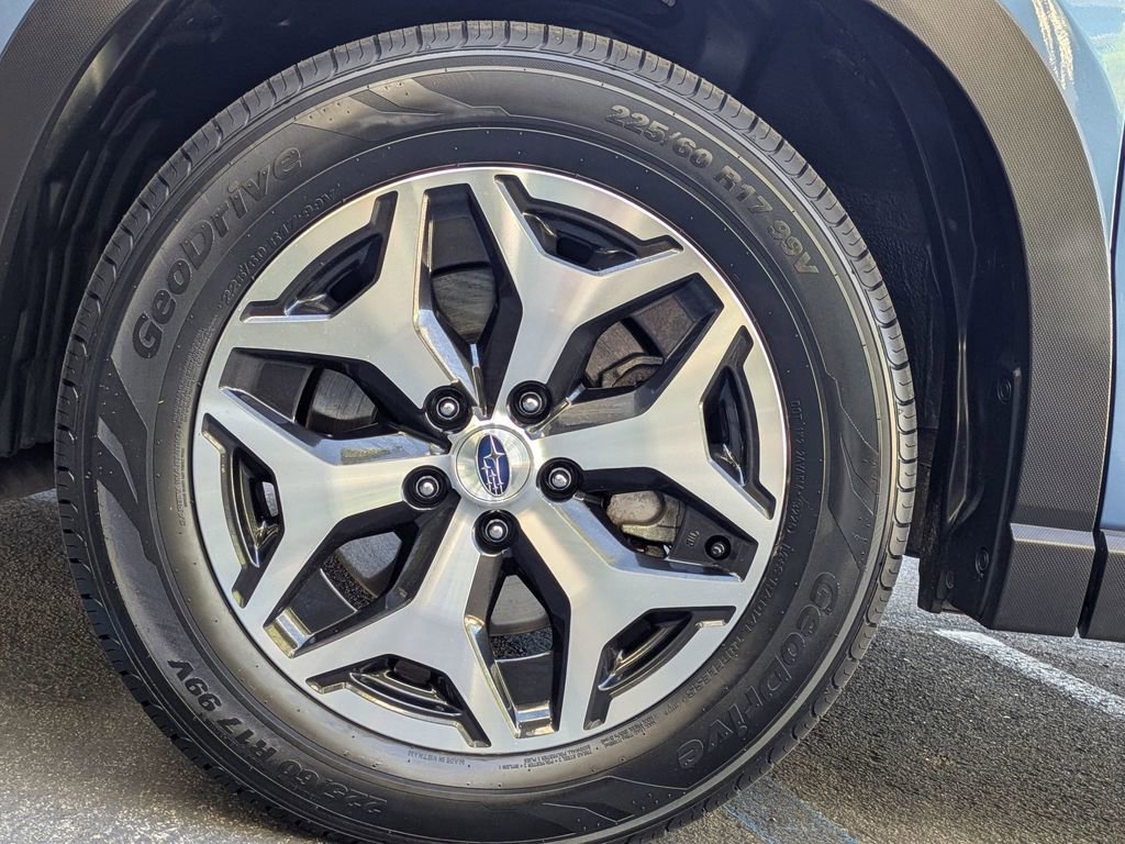 Used 2022 Subaru Forester Premium image 23