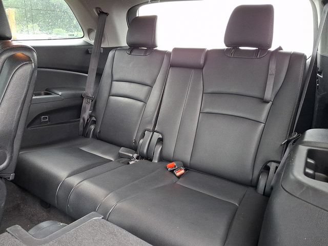 Used 2017 Honda Pilot Elite image 18